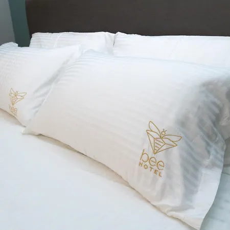 Bee 4*